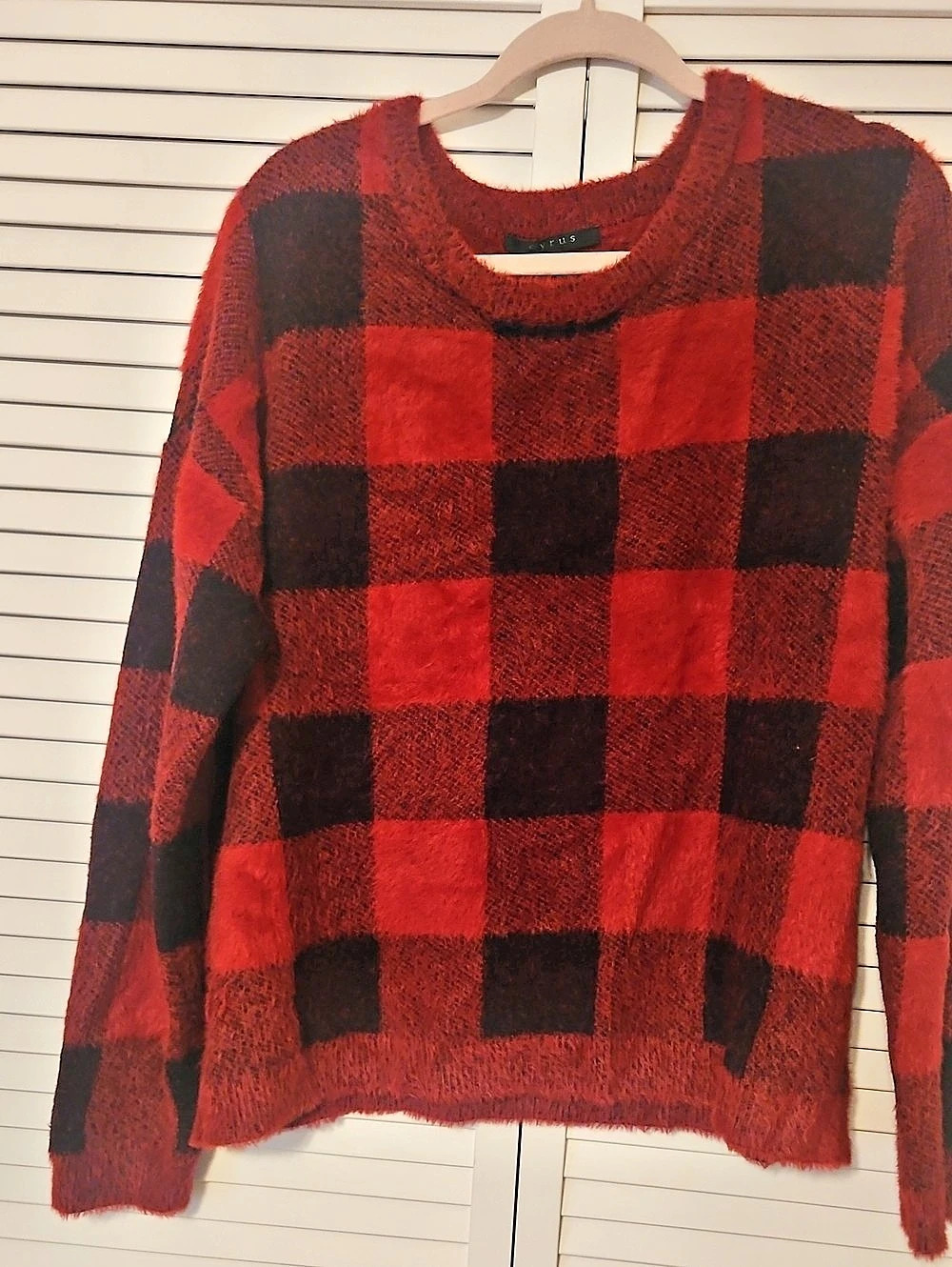 Cyrus Buffalo Plaid Fuzzy Crewneck Sweater Checkered Sweater in Red & Black Size